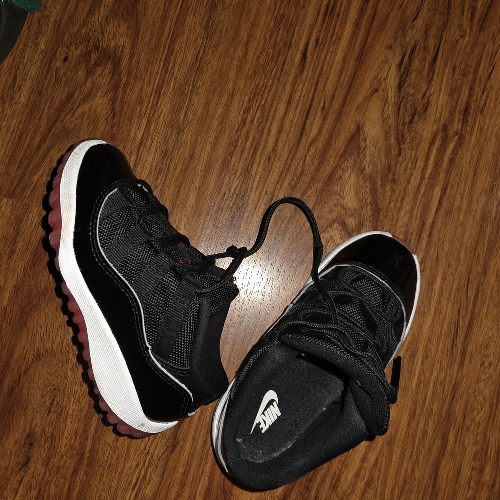 Nike Black and Red Sneakers